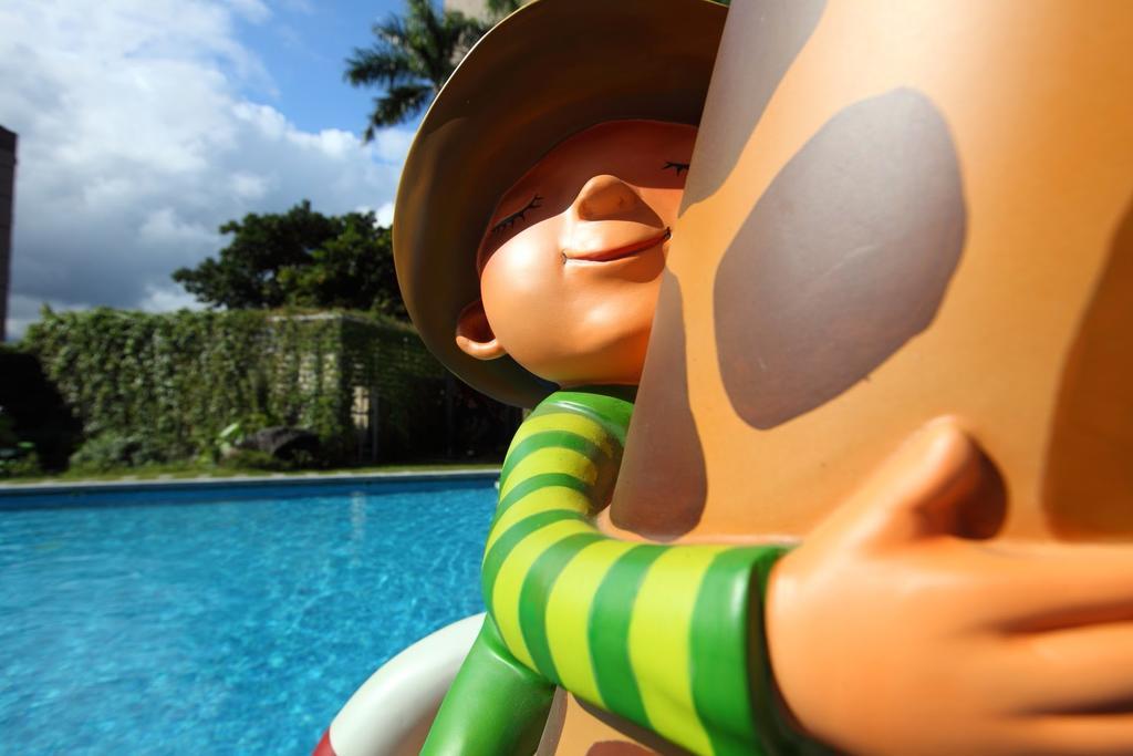 ホテル シャトー・デ・シン花蓮 花蓮市 エクステリア 写真 The character of Little Nemo